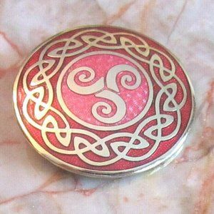 CELTIC SEA GEMS Red Enamel Knot Round Brooch Pin